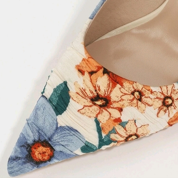 Floral Print Point Toe Stiletto Heeled Court Pumps - Picture 4 of 5